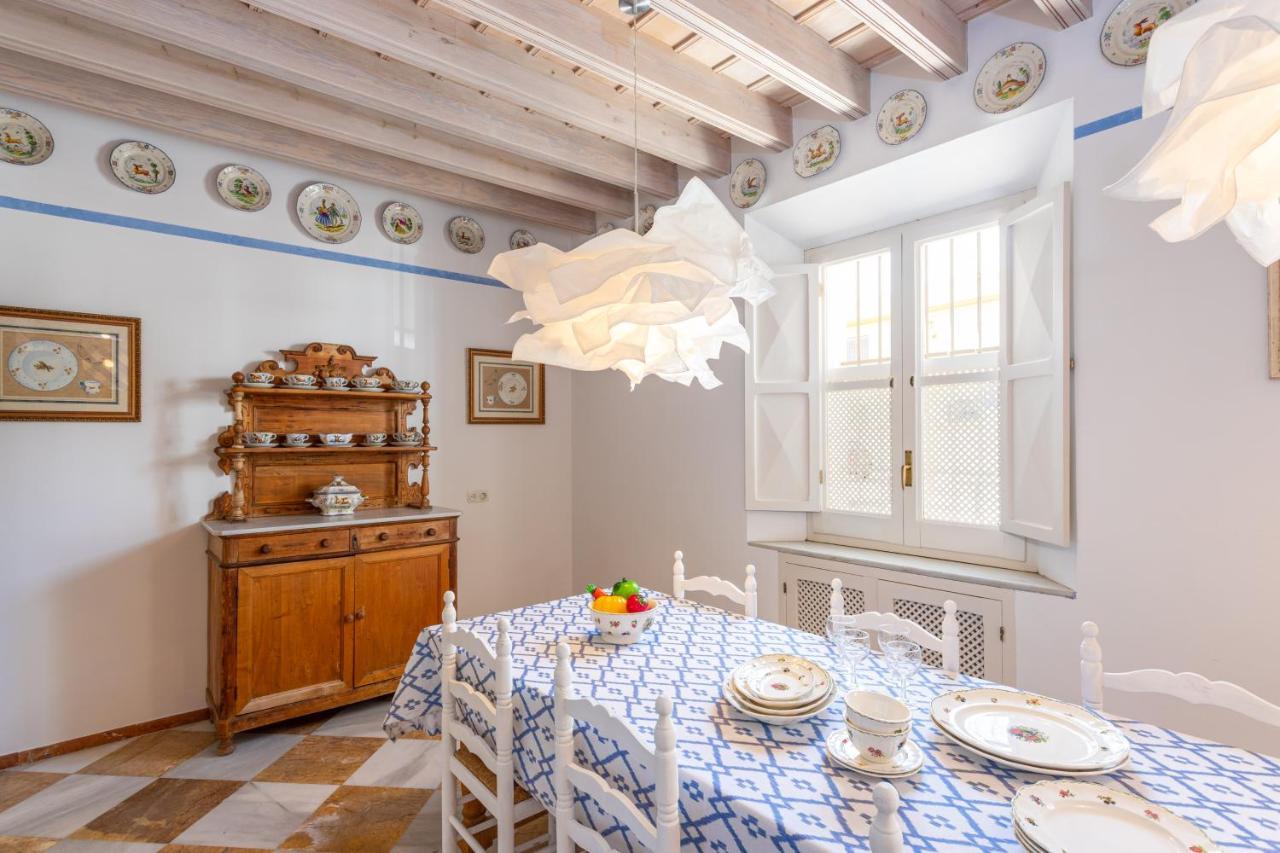 Genteel Home Campamento Seville Exterior photo