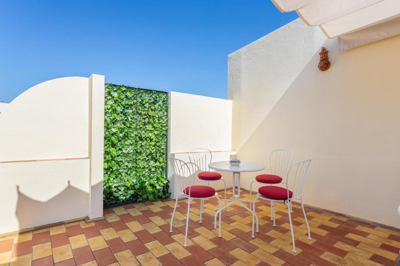 Genteel Home Campamento Seville Exterior photo